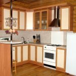 Interior de cocina de madera.