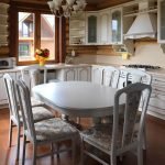 Mesa de cocina con sillas