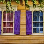 Contraventanas para cabañas de verano: tipos y fabricación de bricolaje