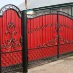 Puerta roja