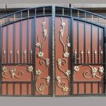 Puerta con una puerta