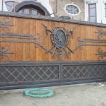 Puertas de madera forjadas