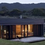 Casa con grandes ventanales