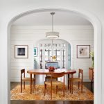 Arco blanco en el interior