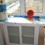 Ventana de plástico en la cocina