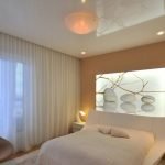 Lámparas originales junto a la cama