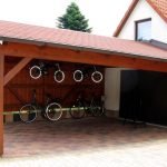 Bicicletas en la pared