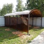 Toldo con paredes de policarbonato