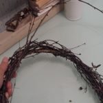 Luego tejer ramas delgadas