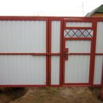 Puertas batientes con una puerta