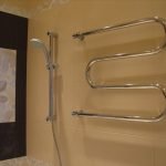 Toallero calefactado en el baño
