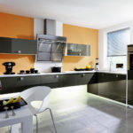 Naranja pared en la cocina