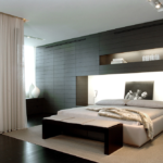 Cama en el dormitorio