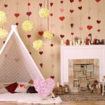Guirnaldas de corazones en la pared