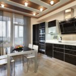 Muebles oscuros en la cocina