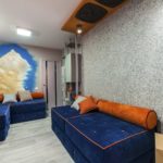 Papel pintado líquido en el interior.