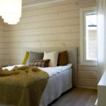 Cortinas blancas en las ventanas