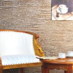 Muebles tallados en el interior