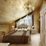 Cama junto a la ventana