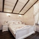 Muebles blancos en el dormitorio
